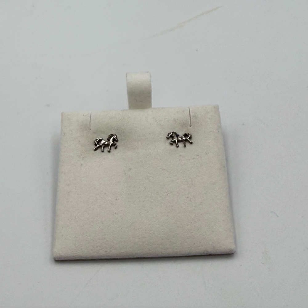 Elegant Silver Horse Stud Earrings